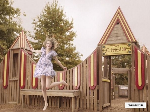  Taylor veloce, swift - Photoshoot #126: People Country (2010)