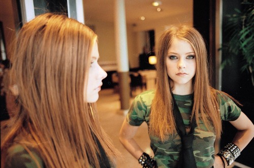  Avril Lavigne - Photoshoot #005: Xavier Popy (2002)