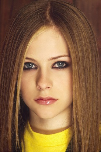 Avril Lavigne - Photoshoot #006: Anthony Cutajar (2002)