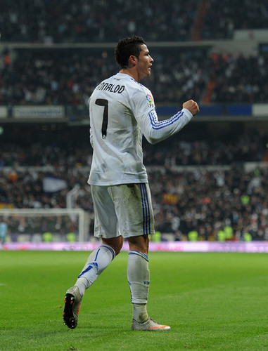  C. Ronaldo (Real Madrid - Atletico Madrid)