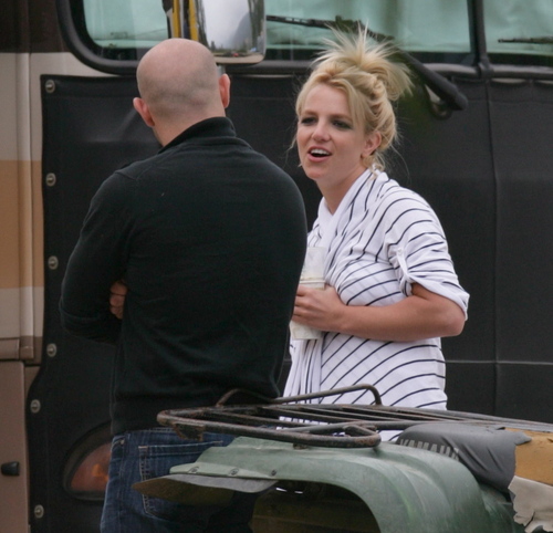 May 28th 2009 - Britney On Set Of The 'Radar' Music Video In Los Angeles