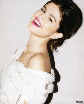  Selena Gomez Instyle 2011