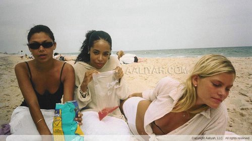 Aaliyah with friends