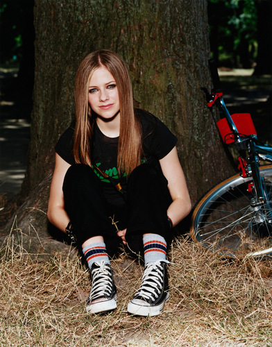  Avril Lavigne - Photoshoot #010: Danielle Levitt (2002)