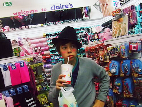  Flirty Harry In Claire's (I Can't Help Falling In pag-ibig Wiv U) Aww Bless 100% Real :) x