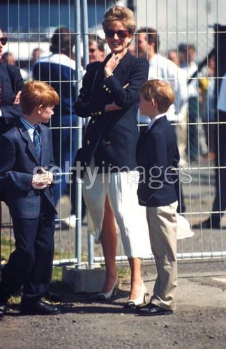  Princess Diana And Prince Harry (henry)