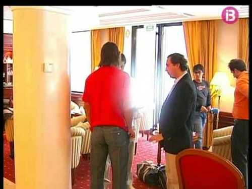  Rafa in red shirt, pants without pockets and lanière, thong revealing too Rafa cul, ass