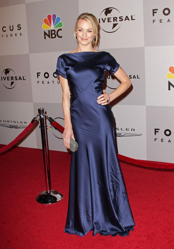  Yvonne Strahovski @ NBC Universal's 2011 Golden Globes After Party