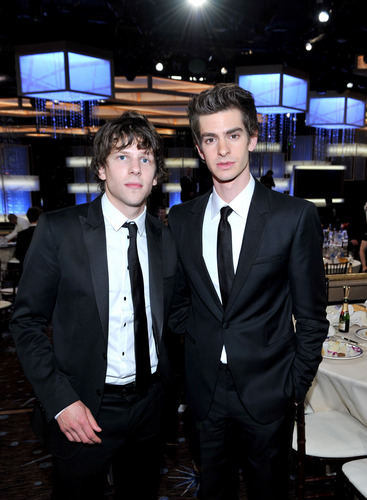 Andrew at The Golden Globe Awards [HQ] - January 16th 2011