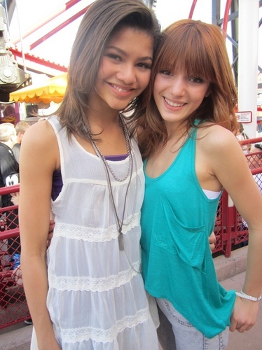  Disneyland With The Cast Of Shake It Up And Dani Of Course!!