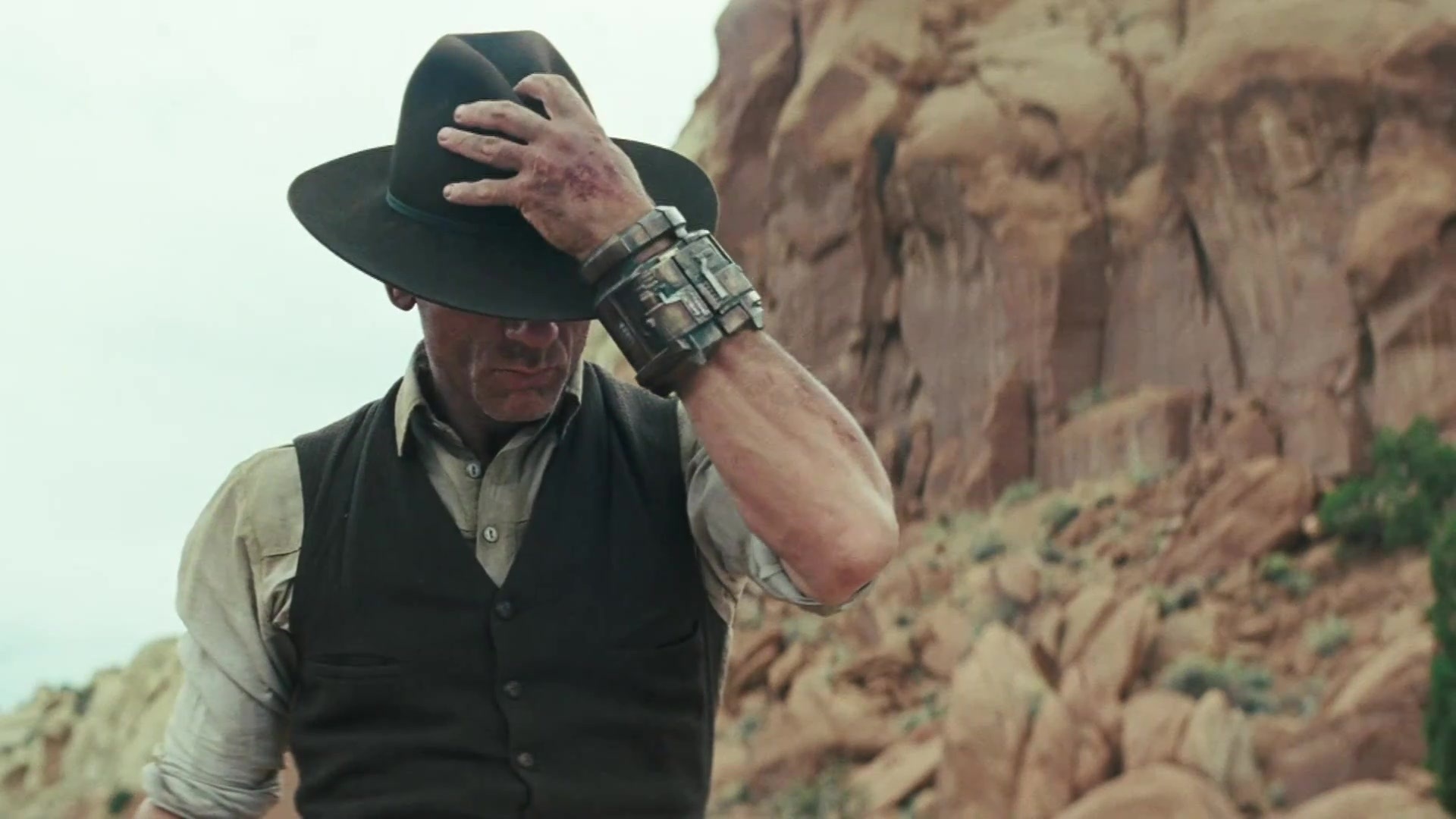 'Cowboys & Aliens' Official Trailer #1 - Cowboys & Aliens Image ...