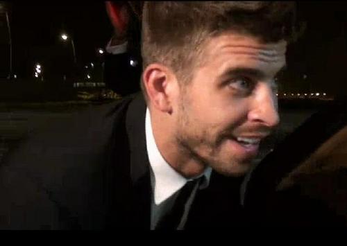  Gerard Piqué is happy : 샤키라 will live with me!