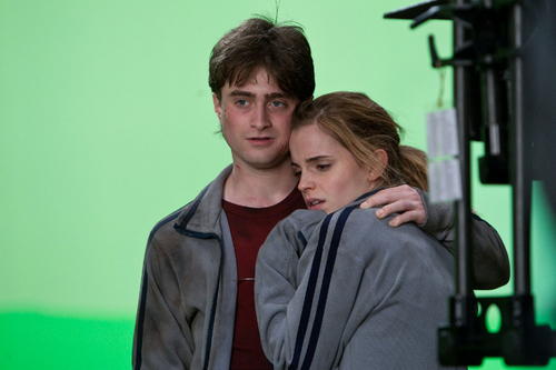  Daniel and Emma Behind the Scenes DH