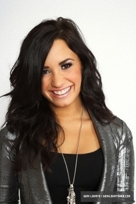  Demi Lovato lover