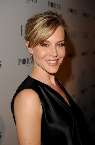 ELLE Women In Television Event - Red Carpet - 01/27/11