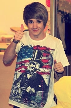  Goregous Liam (I Can't Help Falling In Liebe Wiv U) 100% Real :) x