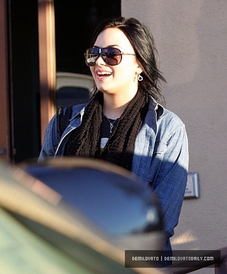  JANUARY 31ST - Heads to a treatment center in Santa Monica, CA