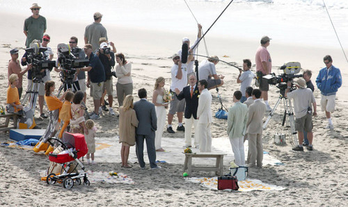 Matthew on the set of Brothers&Sisters