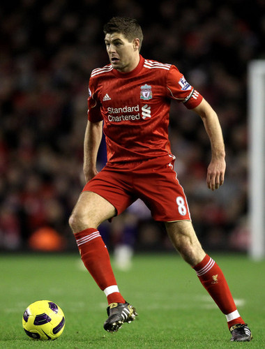  S. Gerrard (Liverpool - Fulham)