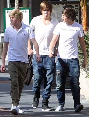  Irish Cute Niall, Funny Louis & Goregous Liam Out & About In La (1der Where Zarry R?) 100% Real :) x