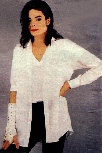  MJ - Black au White