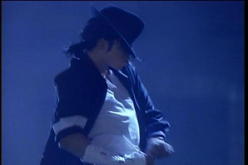  MJ - Black of White