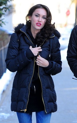  Megan fox on the Set of 'Friends With Kids'