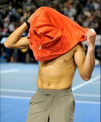  Rafael Nadal getting fat from the grief ?