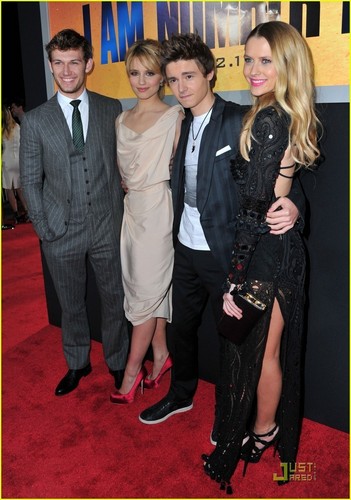  Alex Pettyfer at the premiere of I Am Number Four