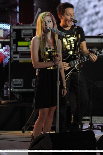  Avril in Lille 2011