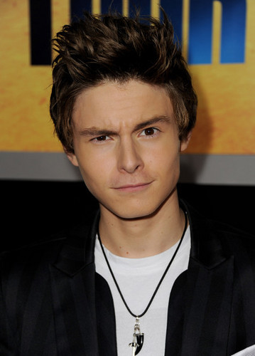  Callan at the premiere of "I Am Number Four"
