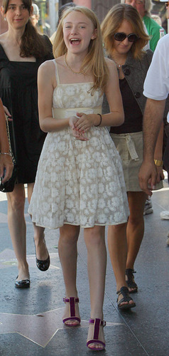  New/Old mga litrato - Dakota at 'The Hollywood Walk Of Fame' Signing (16.10.08).