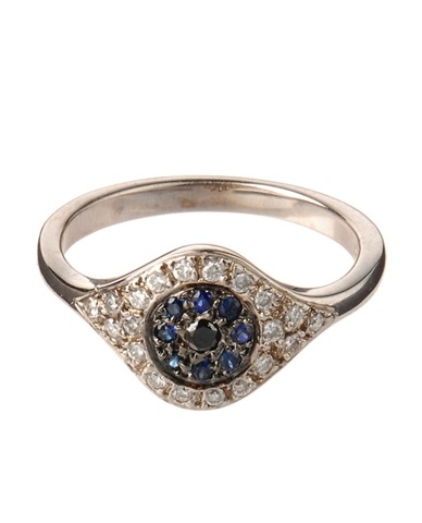  Sussie "Balck" Sapphire: jewelry (most of it satys in her purse)