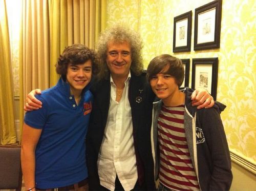 louis and harry with brian mayxx