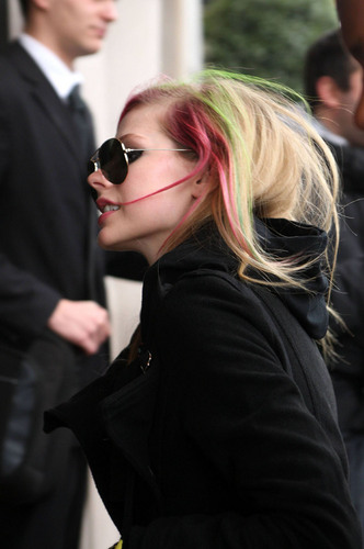  Avril at Notre Dame