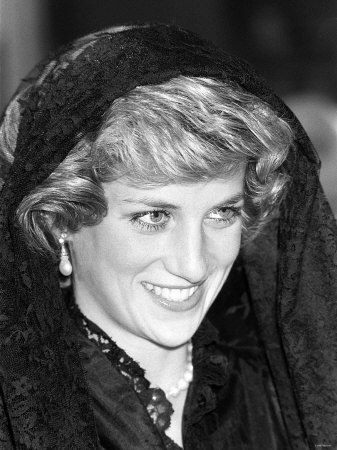 Diana, Princess of Wales at Vatican, 1985 - Princess Diana Photo ...