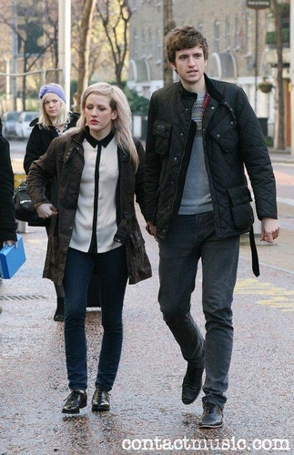  Ellie & Greg James leaving ITV studios लंडन