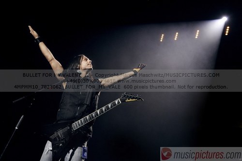  Put your hands up for BFMV!! /../