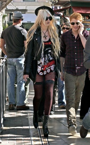 Taylor at the the Grove - February 11, 2011