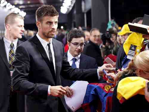  bewitching Piqué big picture