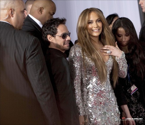  Jennifer @ The 53rd Annual GRAMMY Awards - Arrivals
