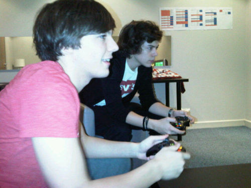  Lourry Bromance (Playing Games) Typical Teenage Boyz MDR 100% Real :) x