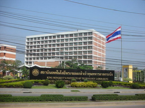  ๊ีUniversity of Thailand