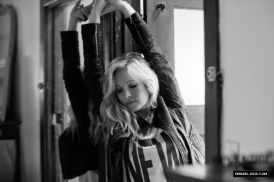  Candice (Caroline) On Nylon 2010 चित्र shoot