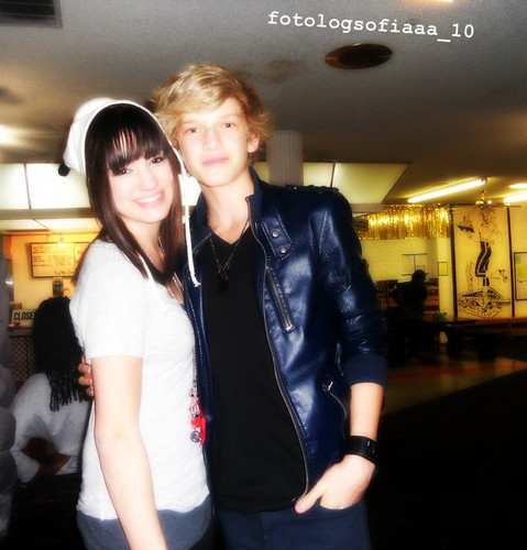  Cody& Kristen:))