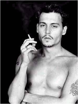  J. Depp sexy !!