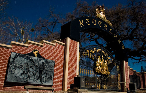  Neverland Entrance