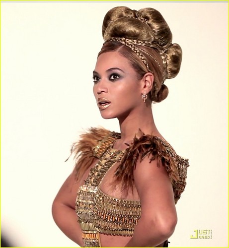  Beyonce: African-Inspired L'Officiel fotografia Shoot!