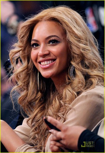  Beyonce: All-Star Game With Jay-Z!