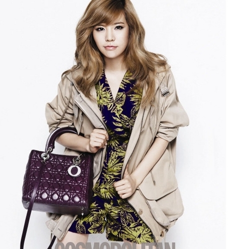  Sunny for Dior tote bags and Cosmoplitan